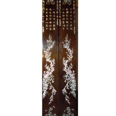 Câu đối gỗ gụ ta khảm ốc đỏ mai treo